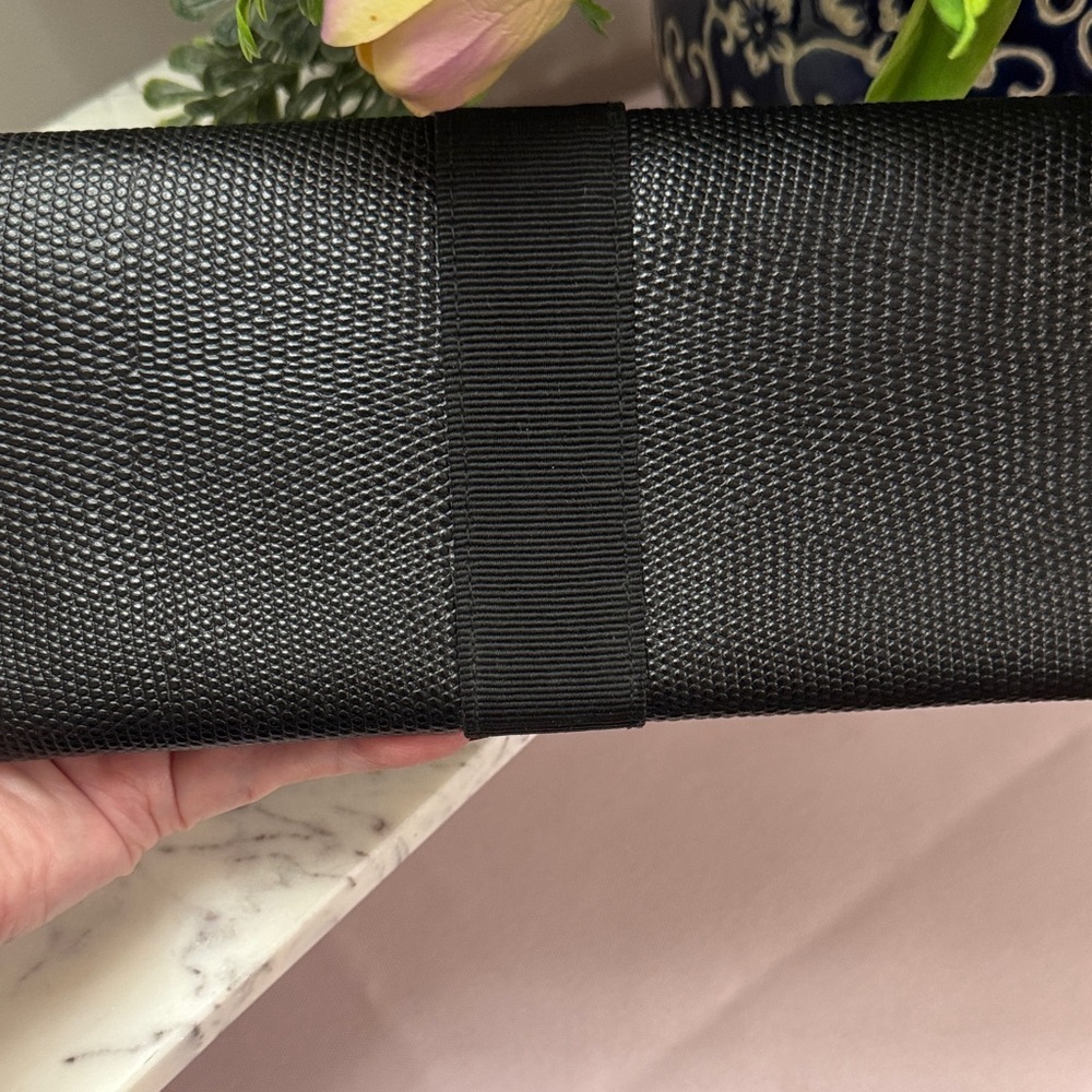 Ferragamo Vera Lizard Leather Long Bifold Wallet - Picture 5 of 11